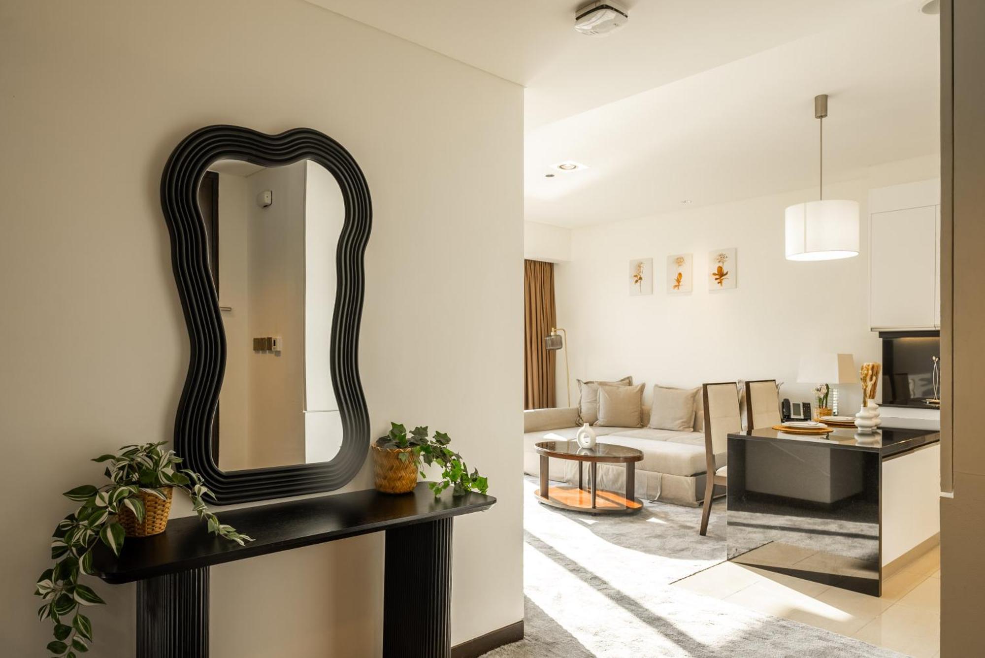 In Address Marina Residences Connected To Marina Mall دبي
