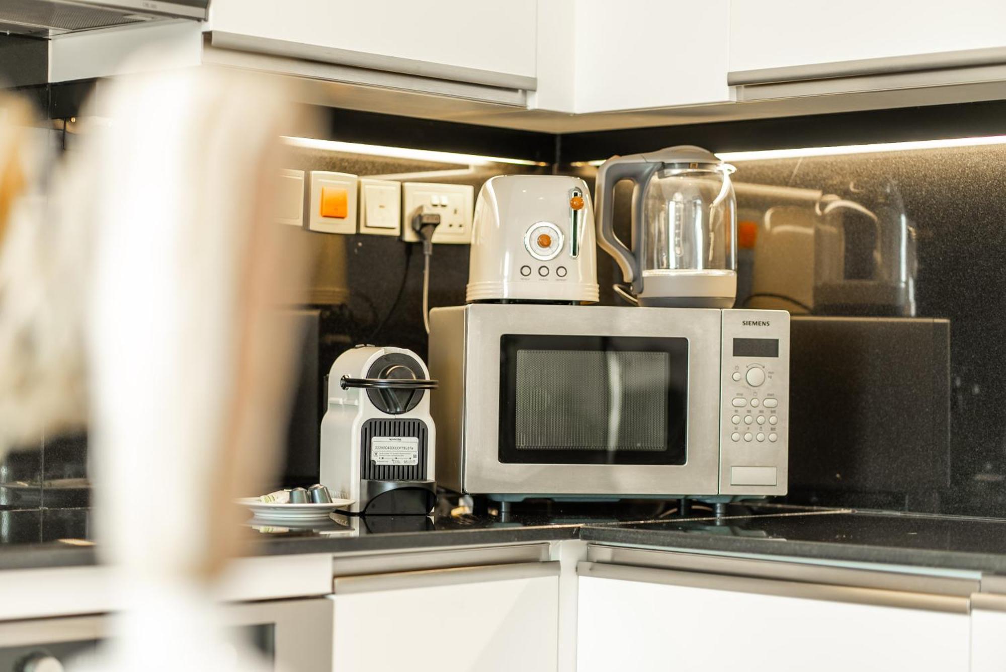 In Address Marina Residences Connected To Marina Mall شقة