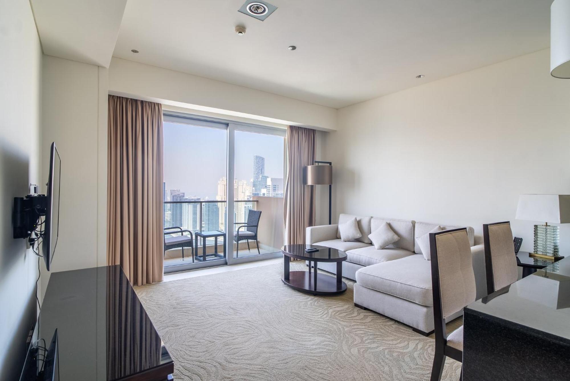 In Address Marina Residences Connected To Marina Mall دبي