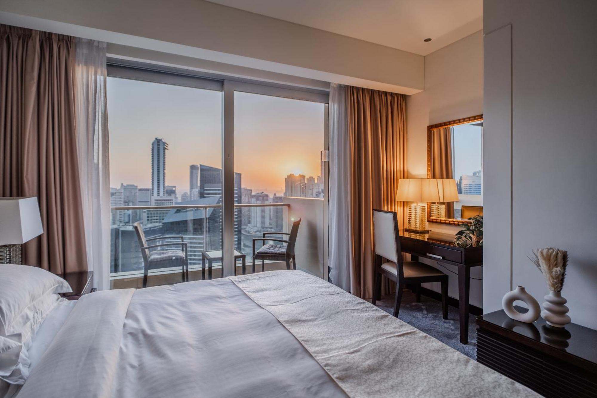 Appartamento In Address Marina Residences Connected To Marina Mall *