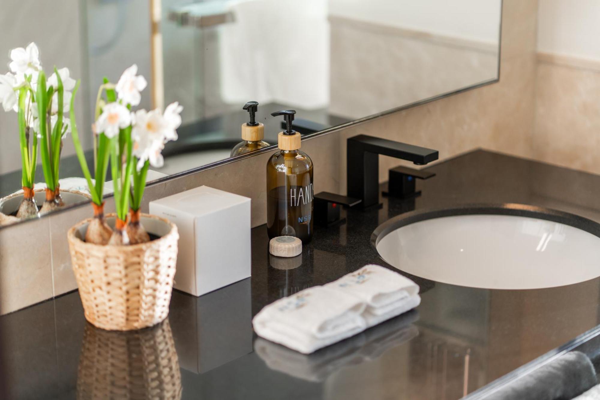Appartamento In Address Marina Residences Connected To Marina Mall Dubai